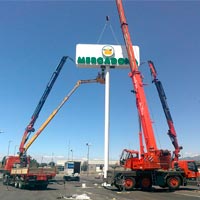 Transgrues Tortosa, gruas moviles articuladas, en Tarragona Castellon Barcelona, camiones grua autocargantes, grua movil autopropulsada, alquiler tanquetas, cesta personas