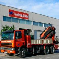 Transgrues Tortosa, gruas moviles articuladas, en Tarragona Castellon Barcelona, camiones grua autocargantes, grua movil autopropulsada, alquiler tanquetas, cesta personas