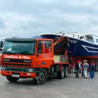 Transgrues Tortosa, gruas moviles articuladas, en Tarragona Castellon Barcelona, camiones grua autocargantes, grua movil autopropulsada, alquiler tanquetas, cesta personas