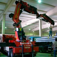 Transgrues Tortosa, gruas moviles articuladas, en Tarragona Castellon Barcelona, camiones grua autocargantes, grua movil autopropulsada, alquiler tanquetas, cesta personas