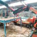 Trabajo varias gr�as articuladas en el interior de una nave